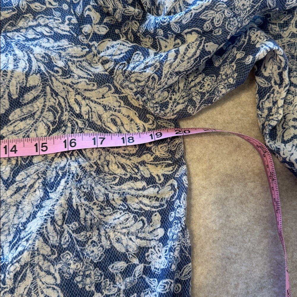 LUCKY BRAND Lightweight Top, 100%Cotton Lawn. Size M - Picture 3 of 5